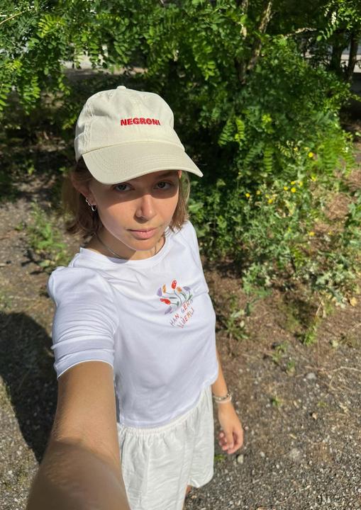 Actual product image Plakativ «Pourquoi?» Cotton Cap Black