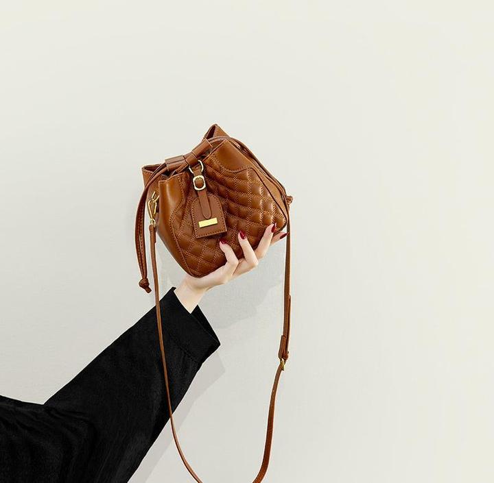Only-Bags.Store Schicke Mini Crossbody Bucket Bag - Kollektion Frühjahr/Sommer 2024, luxuriöse Textur