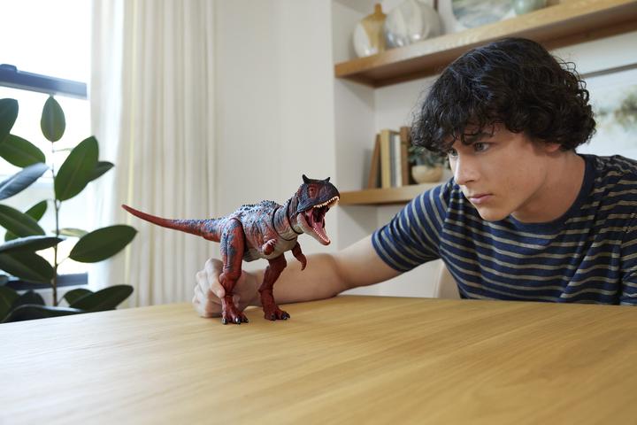Actual product image Jurassic World Jurassic Wolrd Hammond Collection Carnotaurus