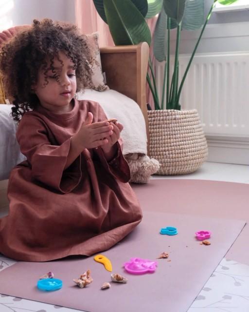 Actual product image Eeveve Desk Mat / Desk Pad (70 x 44 cm)