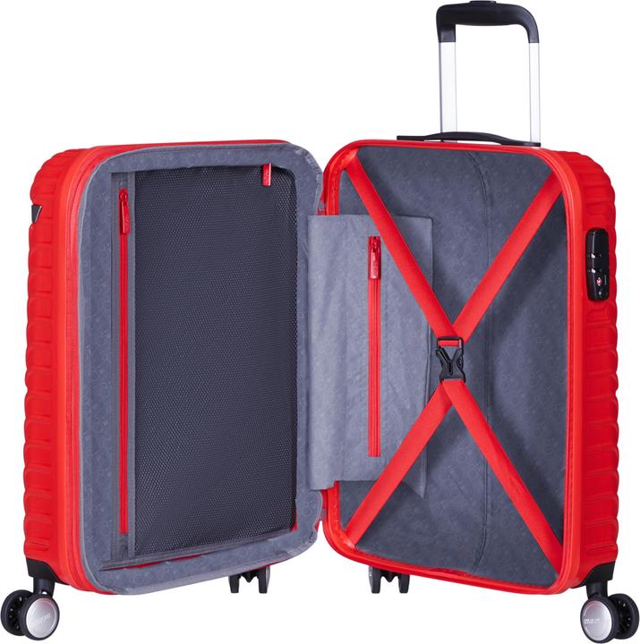 Actual product image American Tourister Mickey Clouds (38 l)