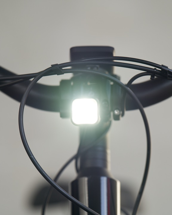 Produktbild knog. Blinder E Commuter 900 Frontscheinwerfer, weisse LED, black (900 Lumen) (900 lm)