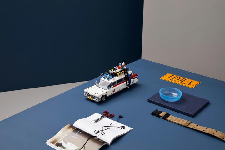 Produktbild LEGO Ghostbusters ECTO-1 (10274, LEGO Icons, LEGO Seltene Sets)