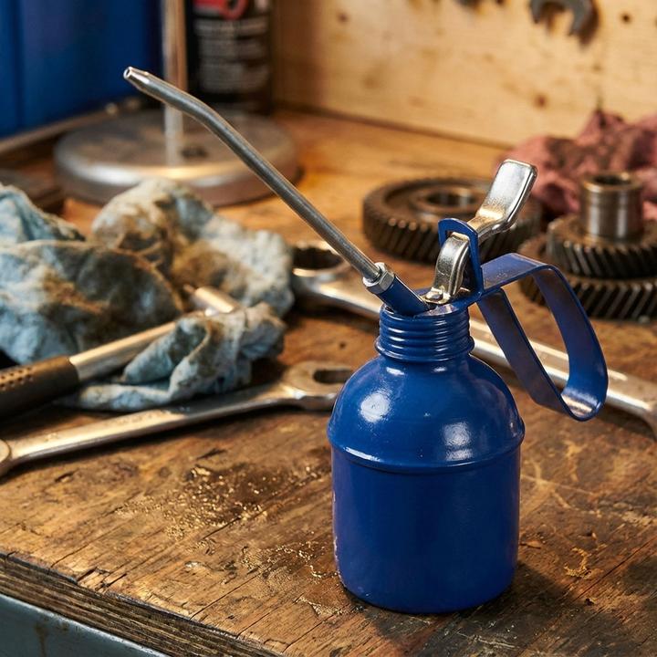 Actual product image Benson Oil can fixed spout