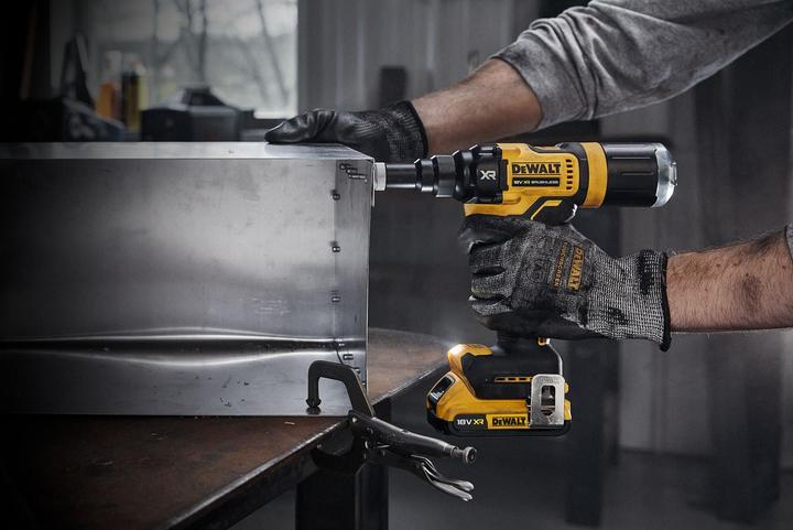 Actual product image DeWalt DCF 403