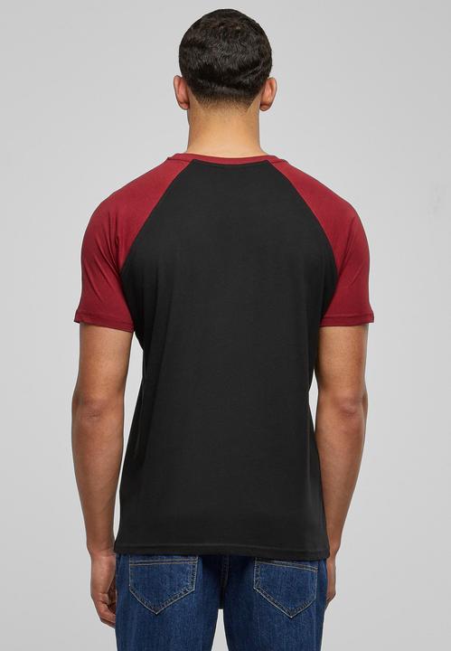 Actual product image Urban Classics Raglan Contrast Tee (4XL)