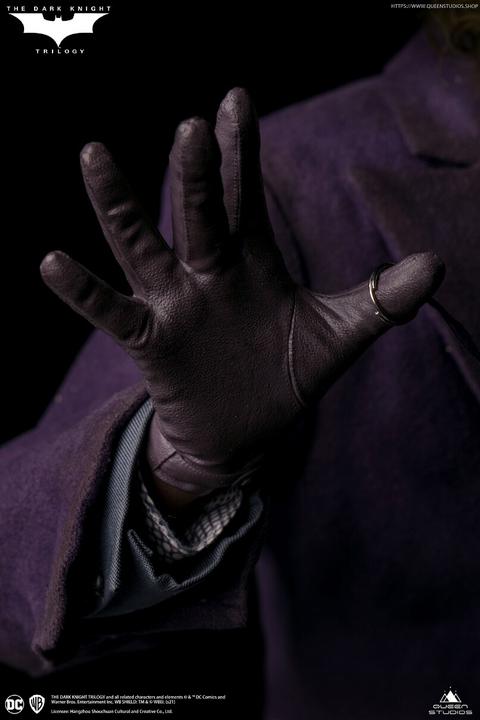 Produktbild Queen Studios The Dark Knight statuette 1/4 Heath Ledger Joker Regular Edition 52 cm