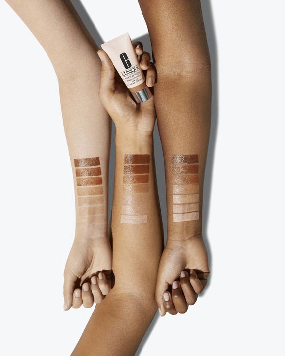 Actual product image Clinique Moisture Surge (Suntan cream, SPF 25, 40 ml, 66 g)