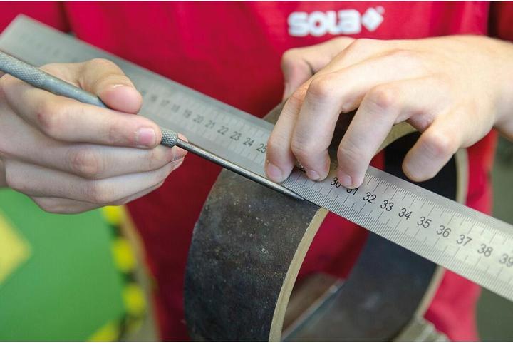 Actual product image Sola LINIAŁ LSB 1000 1000mm (100 cm)