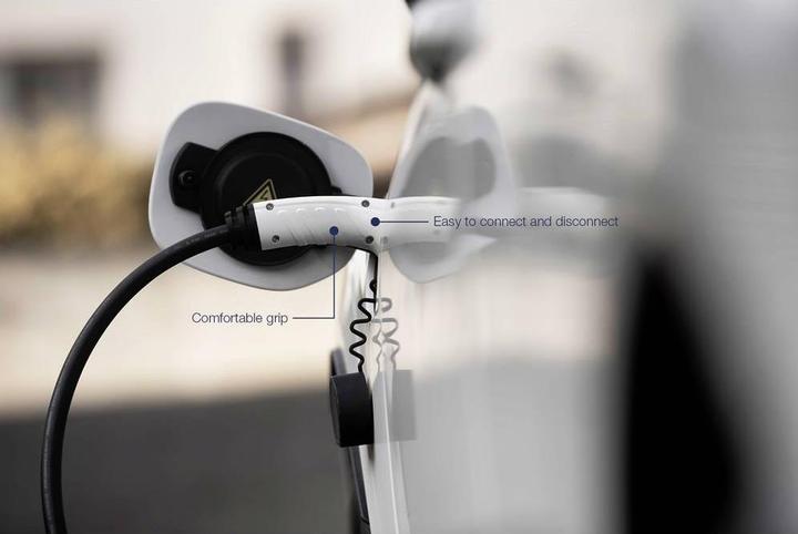 Actual product image Digitus Single phase 32A - Type 2 to Type 2 charging cable (Type 2, 7.40 kW, 32 A, 5 m)