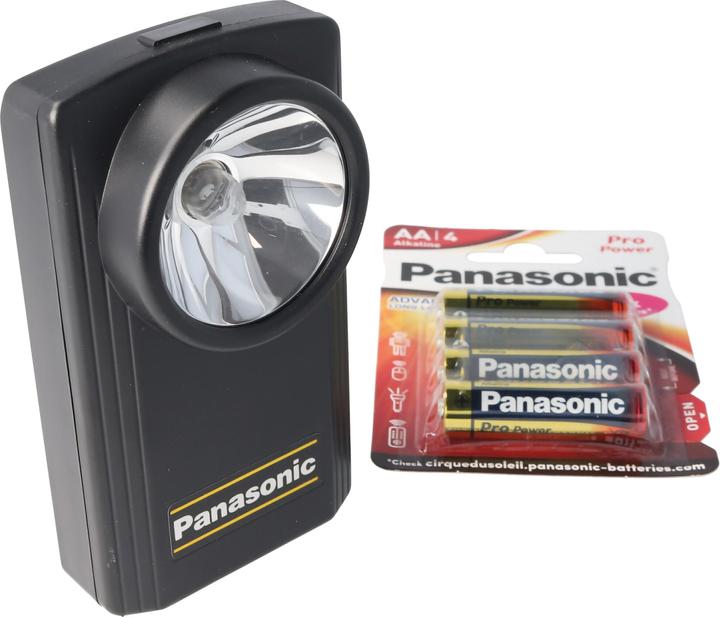 Actual product image Panasonic PowerMax3 Spar-Pack Mignon/AA mit einfacher Taschenlampe (4 pcs., AA)