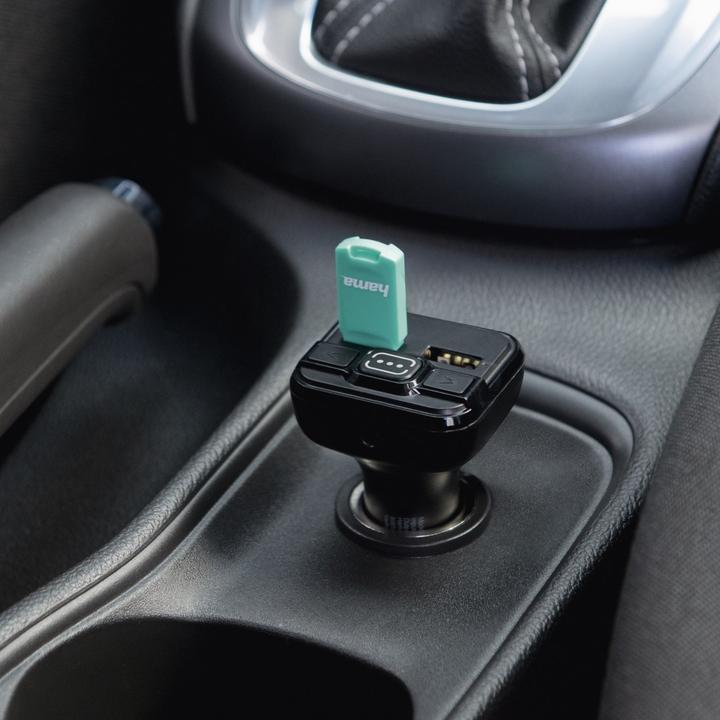 Produktbild Hama FM-Transmitter mit AUX-IN + USB-IN