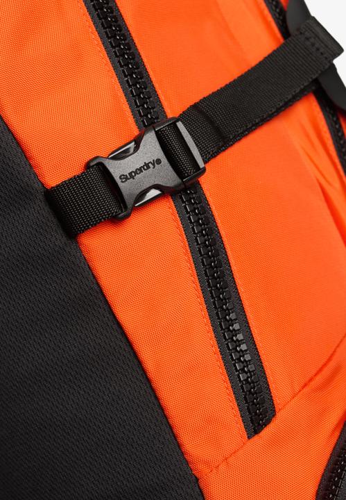 Actual product image Superdry Outdoor (28 l)