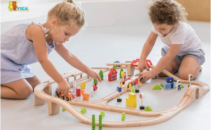 Produktbild Viga Toys Holzeisenbahn-Set