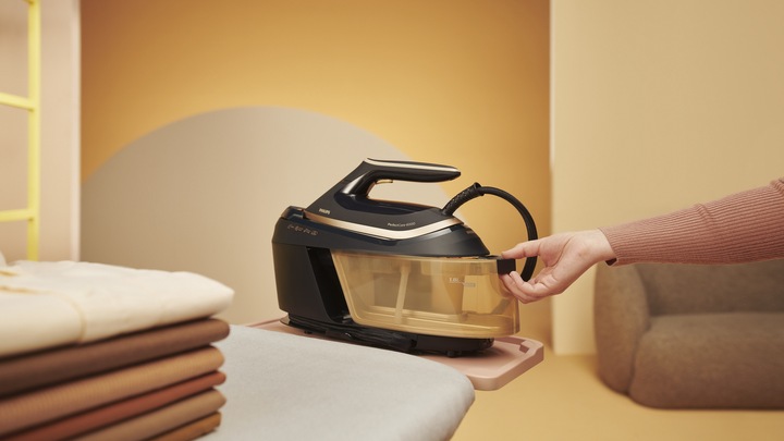 Actual product image Philips PerfectCare 6000 Series PSG6064/80 (2400 W, 600 g/min)
