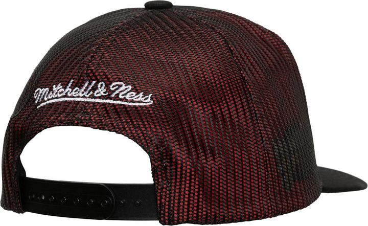 Image du produit Mitchell & Ness Curved Snapback Cap - Tremor Chicago Bulls
