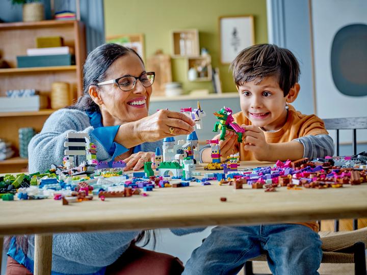 Produktbild LEGO Fantasie-Universum Kreativ-Bauset (11033, LEGO Classic)