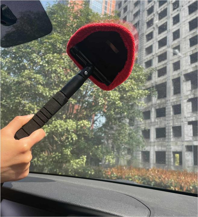 Actual product image IWH Microfibre windscreen cleaner with ice scraper
