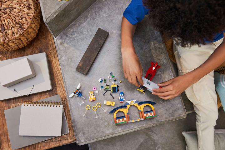 Image du produit LEGO L'avion Tornado de Tails avec atelier (76991, LEGO Sonic)