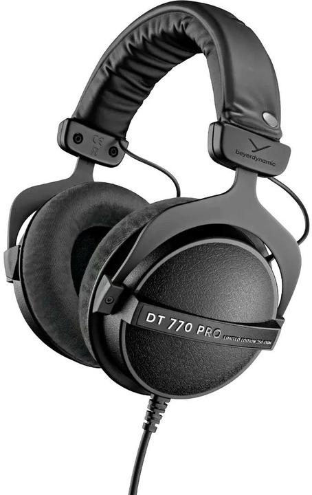 Actual product image Beyerdynamic DT 770 Pro Black Limited Edition (No noise cancelling, Cable)