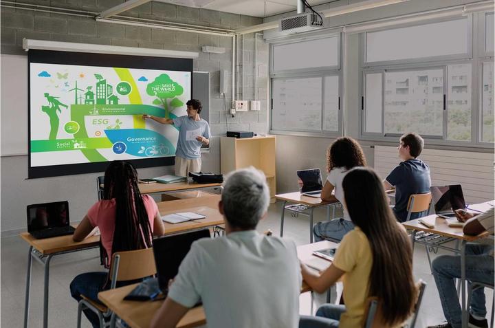 Produktbild Optoma ZK551 DLP PROJECTOR (5100 lm, 1.40:1 - 2.24:1)