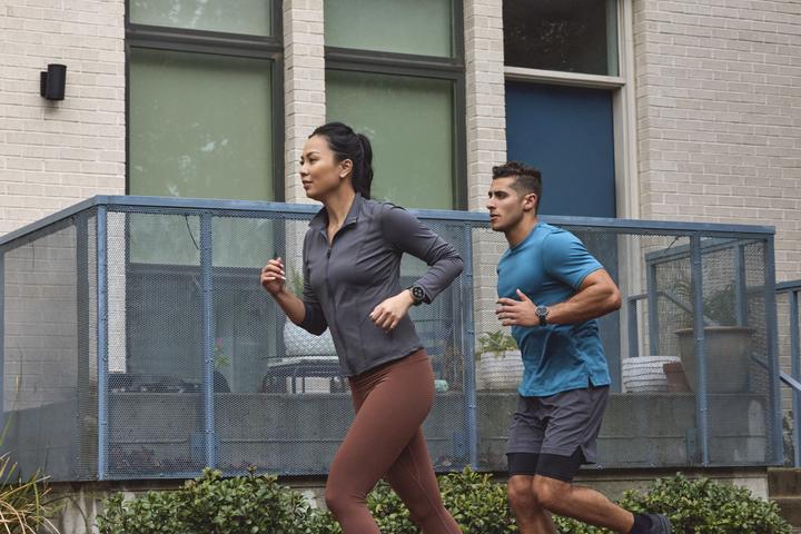 Actual product image Amazfit Active 3 Premium Apex Silver, W2558GL1N (45 mm)