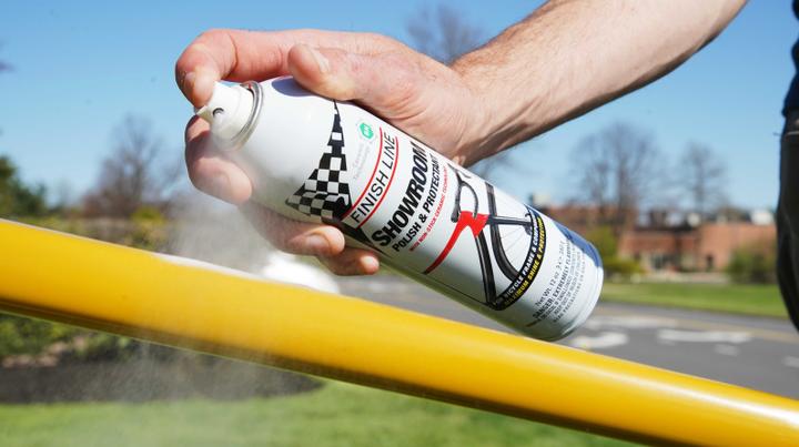Actual product image Finish Line Care cleaner ShowRoom Polish, spray 330 ml (300 ml)