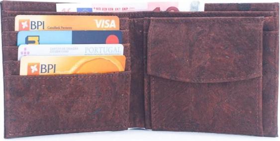 Actual product image MB Cork Braune Herrenbrieftasche aus Kork mit Kartonverpackung