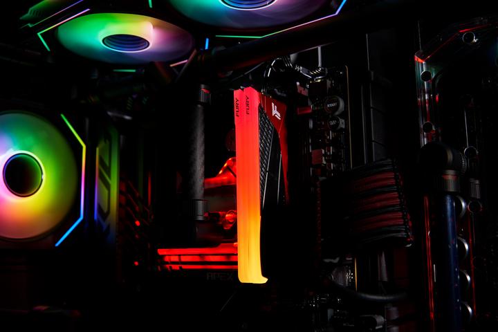 Productafbeelding Kingston 48 GB 8000MT/s DDR5 CL36 DIMM FURY Renegade RGB LE XMP (2 x 24GB, 8000 MHz, DDR5 RAM, DIMM 288 pin)