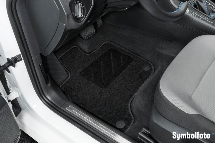 Actual product image Walser Floor mats for VW Golf Plus BJ 02/2005 - 2007 (2 front mats + 2 rear mats)
