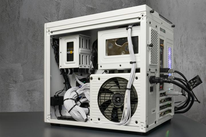 Immagine prodotto Corsair Cristallo 280X TG RGB (mATX)
