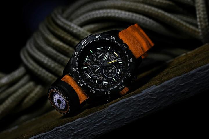 Actual product image Luminox Bear Grylls Survival Master 3740 Series (Analogue wristwatch, Chronograph, Swiss made, 45 mm)