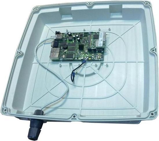 Actual product image Elite SRA2419 - 2.4 GHz, 19 dBi Panel Antenna + Enclosure (Wi-Fi)