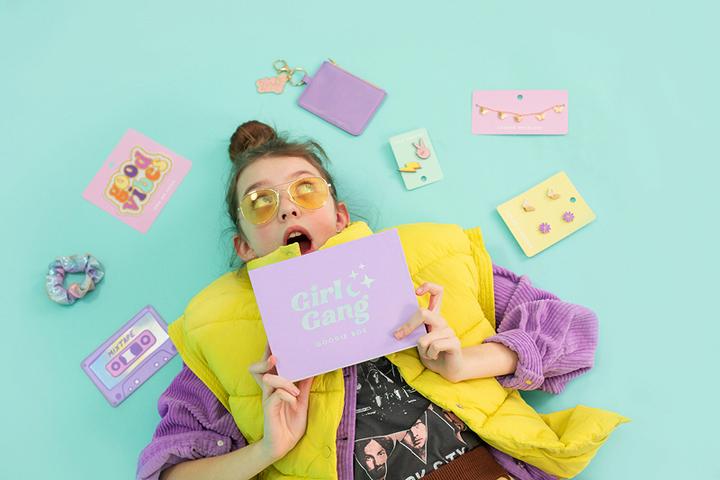 Actual product image Partydeco Jewelry Girl Gang Goodie Box 19 x 15 x 4 cm, 9 pieces