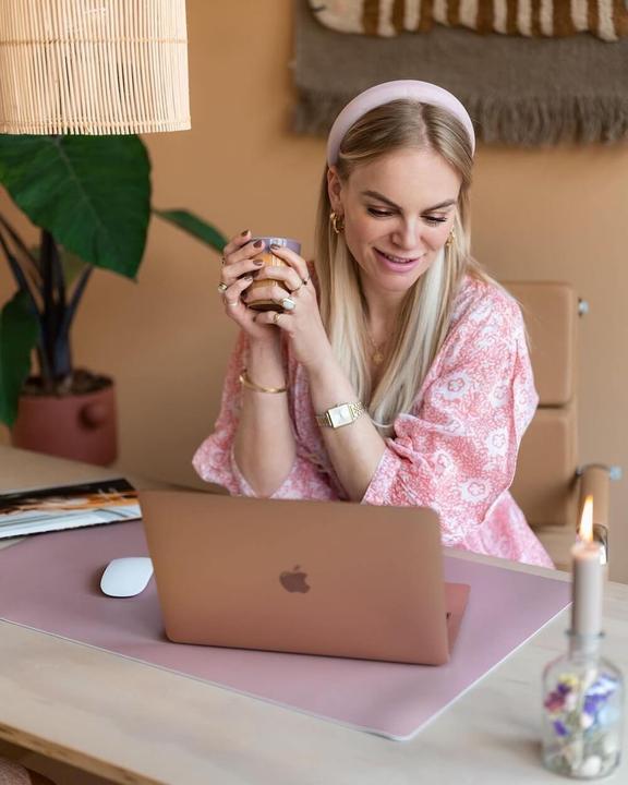 Actual product image Eeveve Desk Mat / Desk Pad (70 x 44 cm)