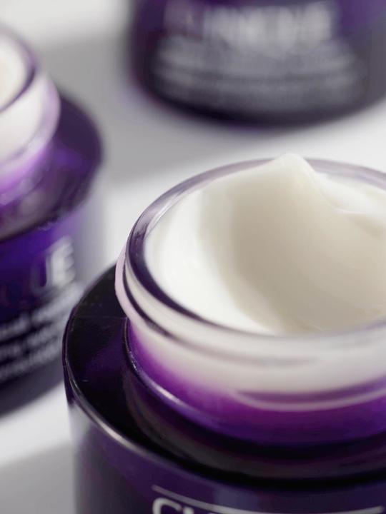 Actual product image Clinique Smart Clinical Repair (Eye Care Cream, 15 ml, Day + Night)