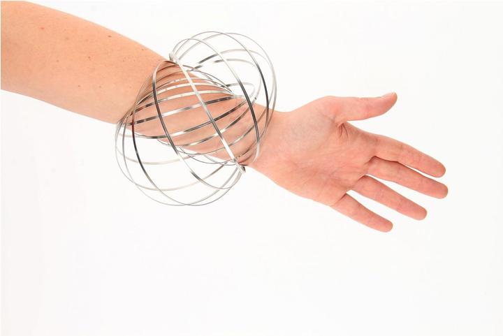 Actual product image Johntoy Magic flow ring