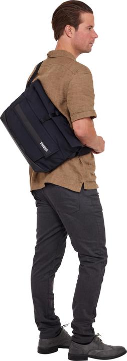Actual product image Thule Paramount Crossbody (14", Universal)