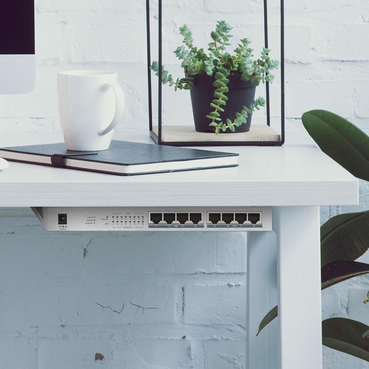 Actual product image Zyxel GS1008HP (8 ports)