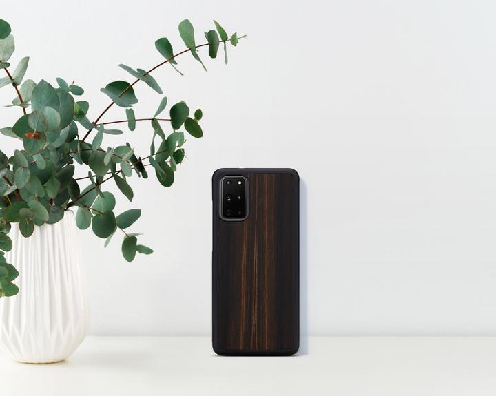 Actual product image Man&Wood case for Galaxy S20+ ebony black (Samsung Galaxy S20+)
