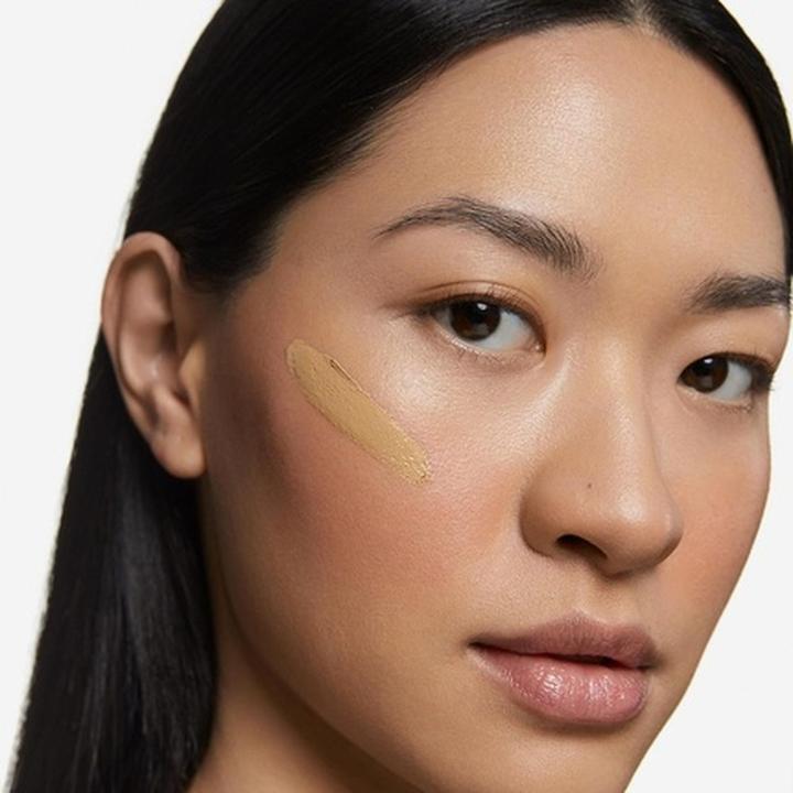 Image du produit Inglot Fond de teint illuminant avec bienfaits pour la peau