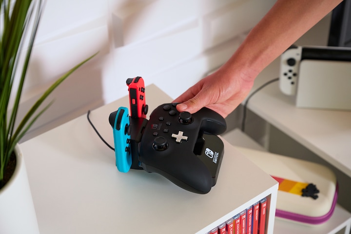 Immagine prodotto PowerA Stazione di ricarica per controller per Nintendo Switch (Switch, Switch OLED)