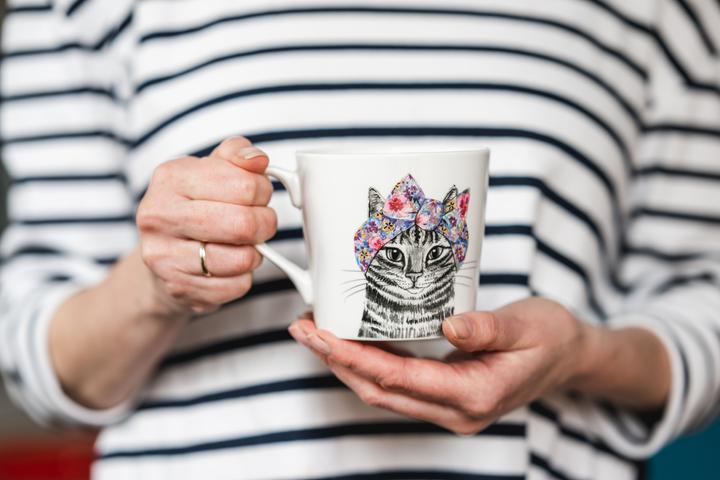 Actual product image Mikasa Tipperleyhill Cat Print Porcelain Mug, 380ml (380 ml, 1x)