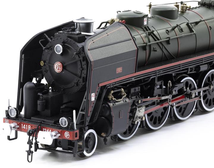 Produktbild Jouef SNCF Dampflok 141R 1244 grün mit Öltender Ep. V DCS