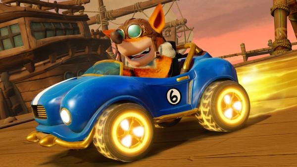 Actual product image Activision Crash Team Racing: Nitro Fueled (PS4, FR)