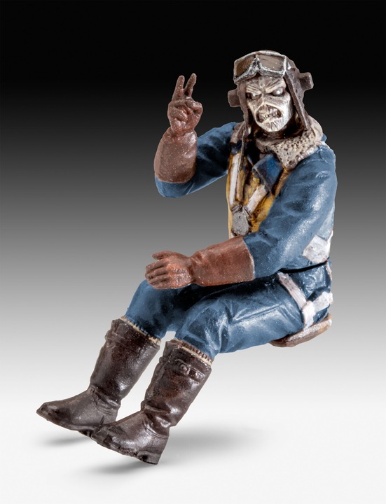 Produktbild Revell Gift Set Spitfire Mk.V Iron Maiden