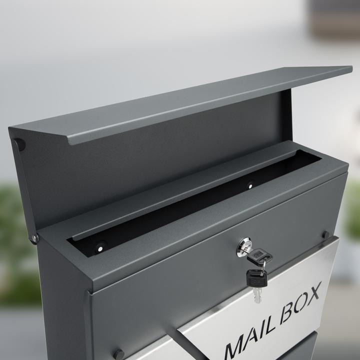 Actual product image Monzana Mailbox