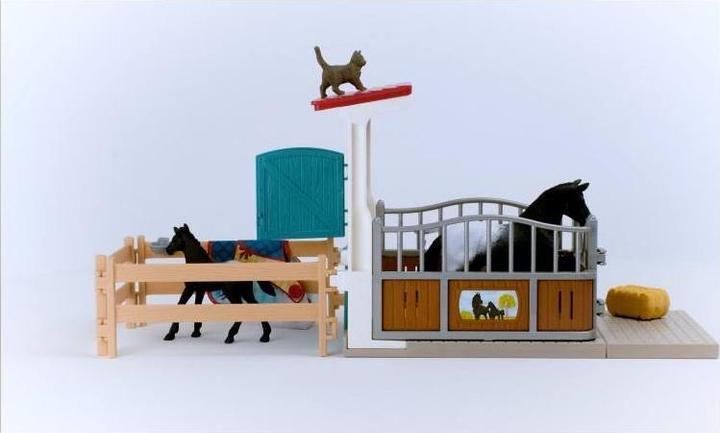 Produktbild Schleich Pferdebox mit Stute und Fohlen