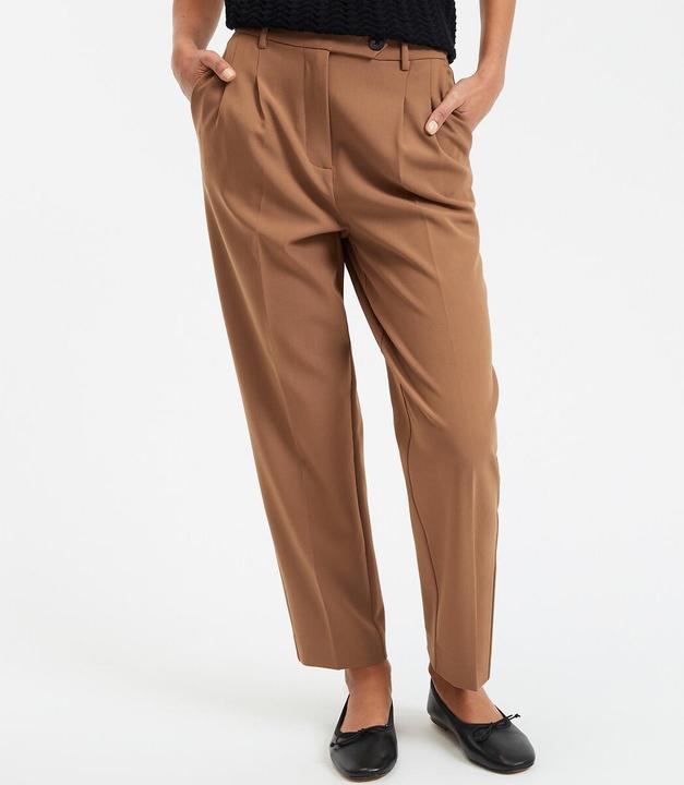Actual product image La Redoute Collections Slim-Hose mit Bundfalten (24)
