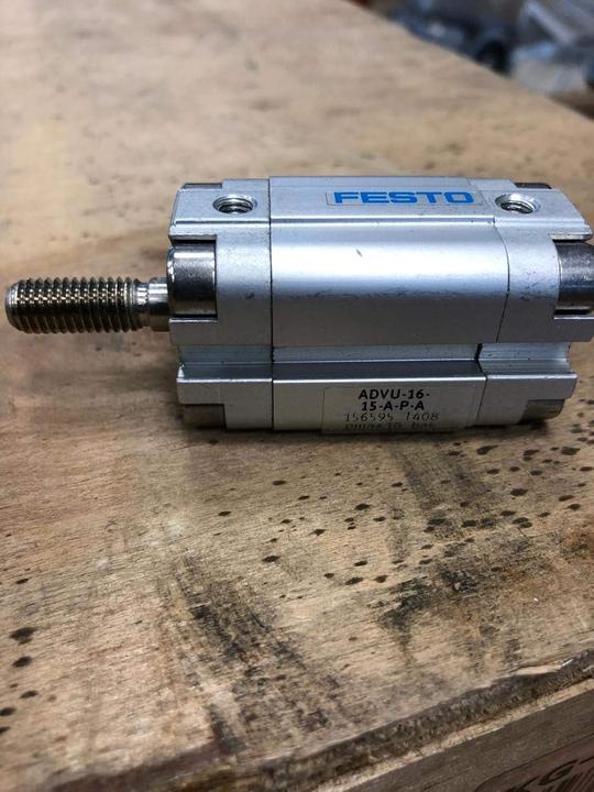 Produktbild Festo 156595 Model ADVU-16-15-A-P-A Compacte Cilinder